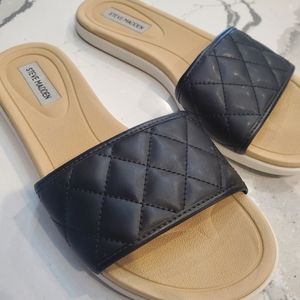 Steve Madden slides